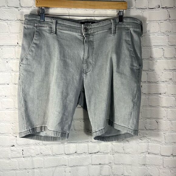 MAVI Men's Noah Gray Shorts size 38 KD024703 - Picture 1 of 8